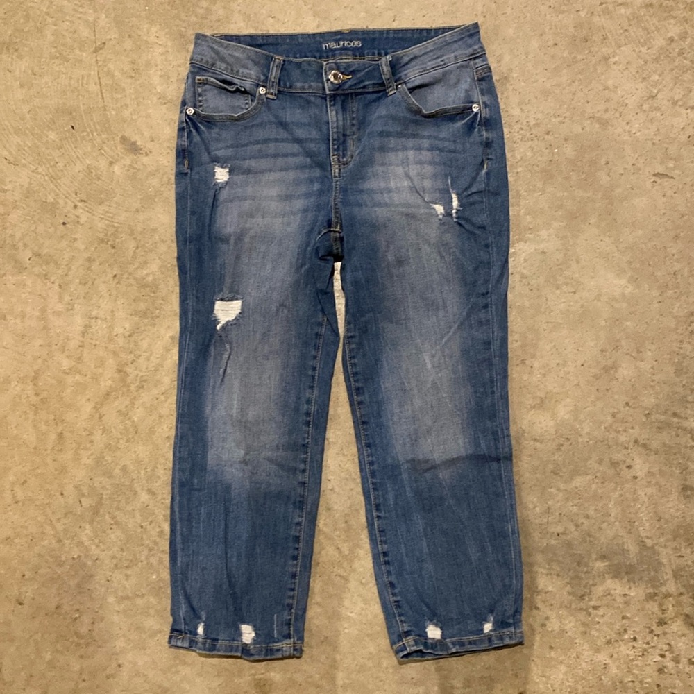Maurice’s cropped jeans size 10